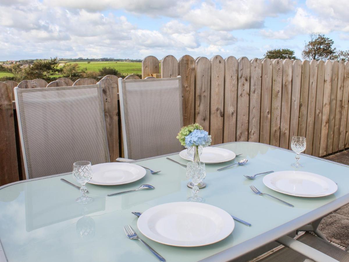 Appartement Llain Bach à Llangefni Extérieur photo